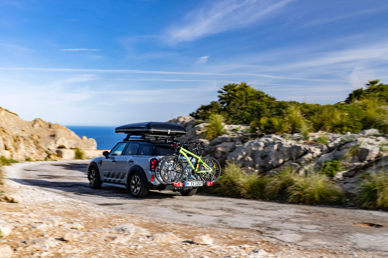 Bereit für neue Abenteuer: Der MINI Cooper S Countryman ALL4 in der Untamed Edition auf 18-Zoll-Leichtmetallrädern mit Reifen von General Tire